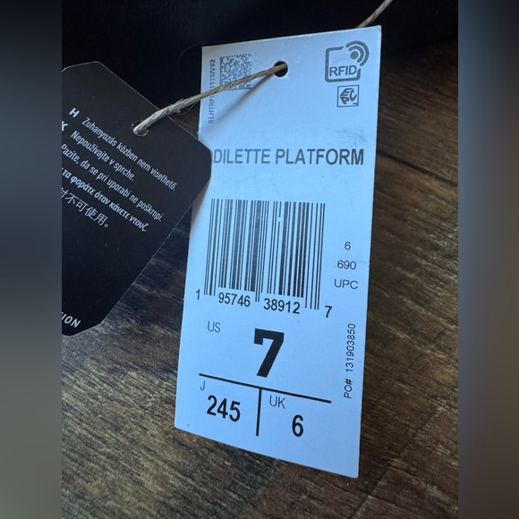 NWT Adidas Adilette Platform Sandals Slide - Picture 3 of 6